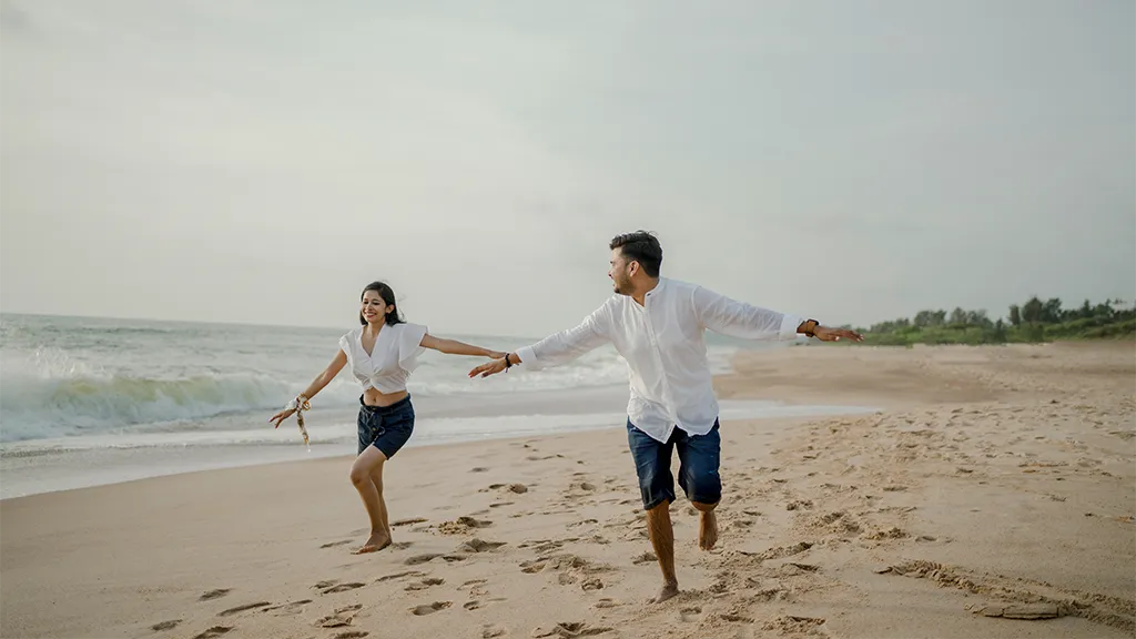 prewedding shoot in goa candolim beach